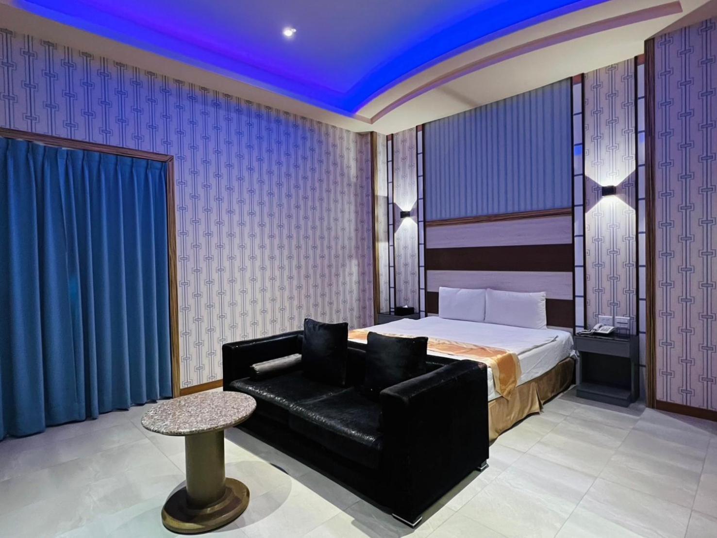 Wei Feng Exquisite Motel Pintung Branch Pingtung Exterior photo